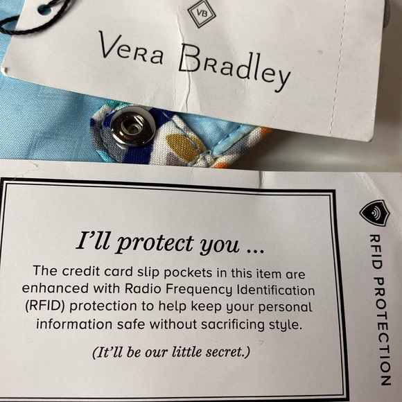 Vera Bradley RFID Small Bifold Wallet, Sunny Medallion fabric New With Tags NWT - Picture 13 of 14